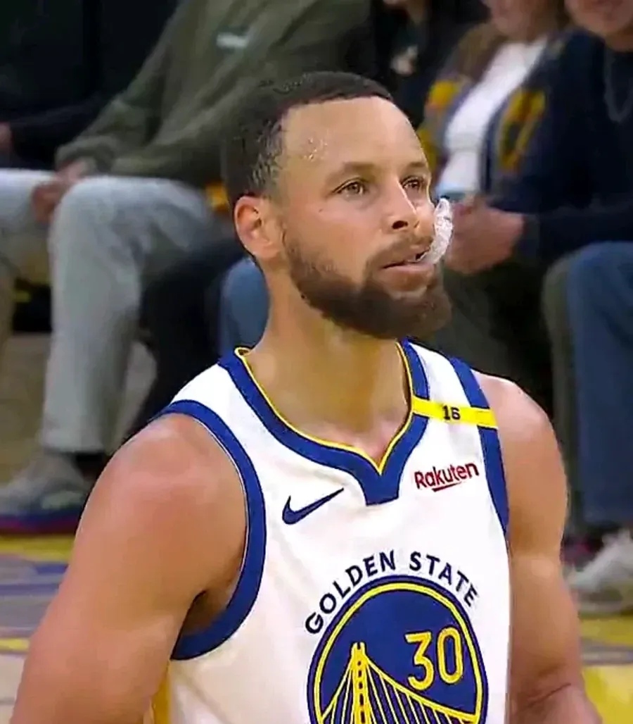 九游体育-库里在C9比赛中比分优势明显，关键助攻引发热议！的简单介绍